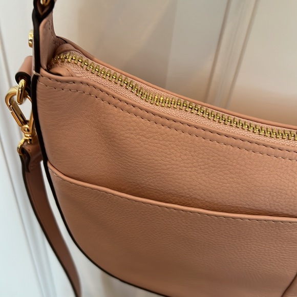 NWOT beautiful Radley bag in soft pebbled leather. - Picture 6 of 15